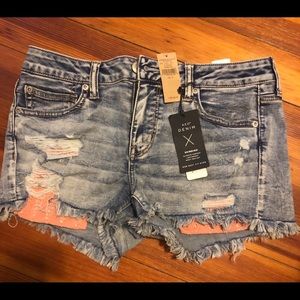 NWT American Eagle low rise shorts; size 12